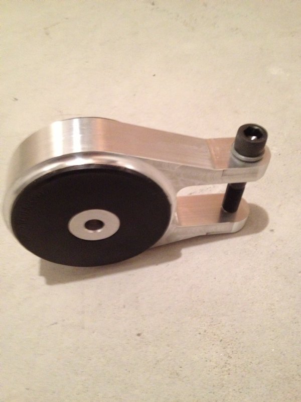 Ford focus upper tranny lower mount